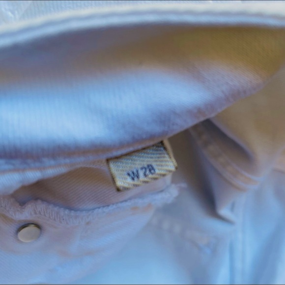 Burberry Brit Relaxed Fit While Jeans - Picture 11 of 11